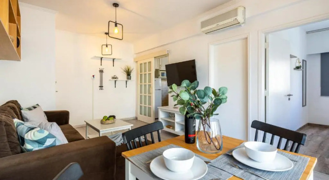 Rustic 1-BR Apt in Mackenzie-Larnaca, Book Hotel Larnaka Larnaca Region