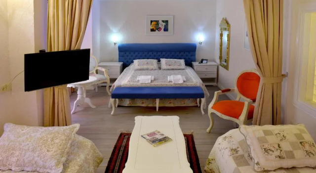 Номер Deluxe с видом на воду Aeneas Hotel