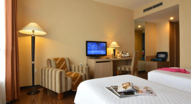 Superior room Istana Hotel
