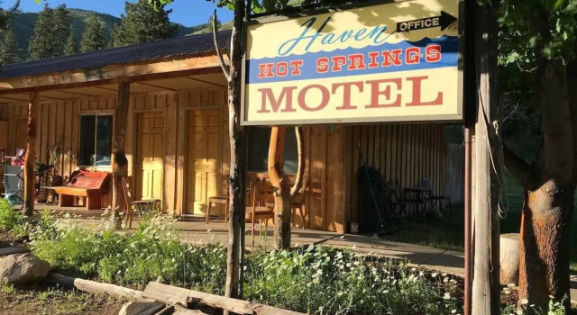 Haven Hot Springs, 预订 迷你酒店 洛曼 爱达荷州