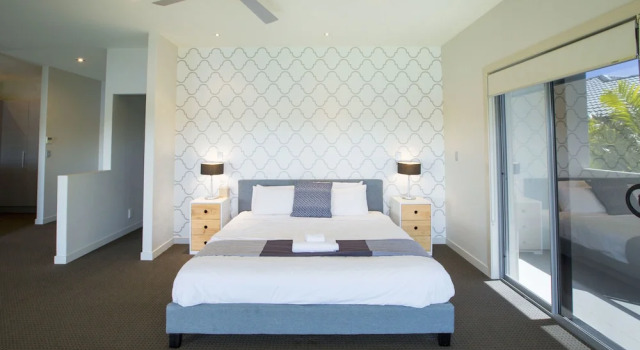Gold Coast Luxury Waterfront House, Rezervați Hotel Benowa Queensland