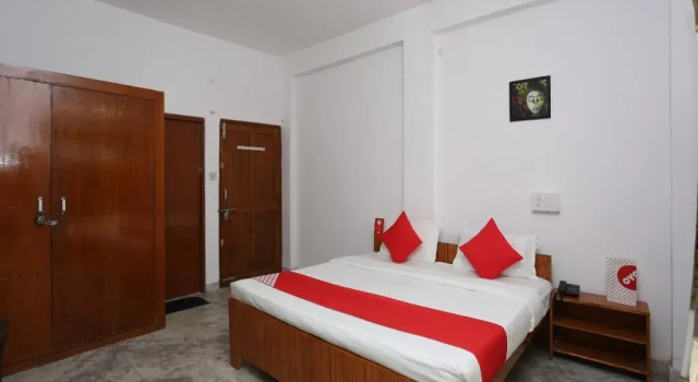 Singing Birds Home Stay By OYO Rooms
