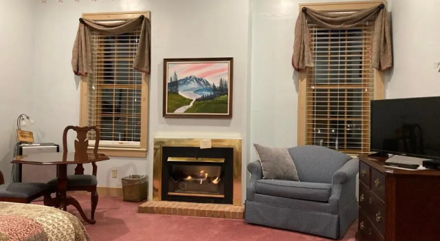 Двухместный люкс Deluxe Oak Valley Inn and Suites