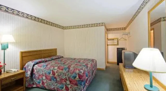 Golden Hill Inn-Danbury, Prenota Hotel Danbury Connecticut