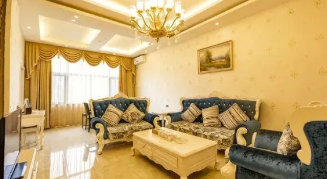 Люкс Business Paulolia Holiday Hotel
