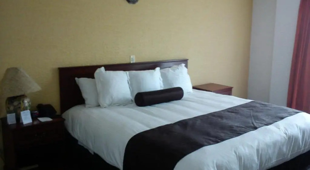 Номер Standard Howard Johnson by Wyndham Morelia Calle Real