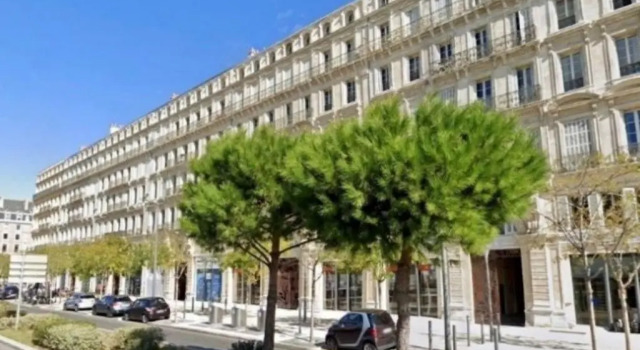 Studio Facing The Sea In Downtown Marseille