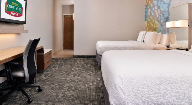 Четырёхместный номер Standard Courtyard by Marriott Dallas Northwest