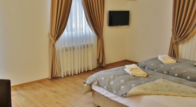 Tourist Center Marko, Забронировать Отель Отели Карловацкая жупания с питанием, Пансион