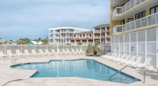 220 Charleston Oceanfront Villas Dolphin View, Забронировать Отель Фоли-Бич Lowcountry, рядом с Рыболовный пирс Фолли-Бич