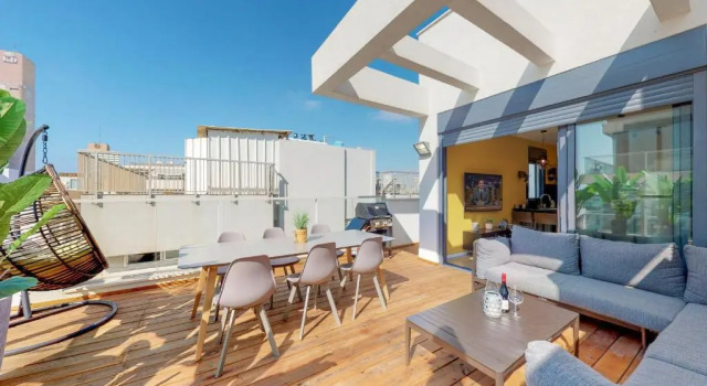 Апартаменты Spacious 1BR w Panoramic Sea View by Sea N Rent