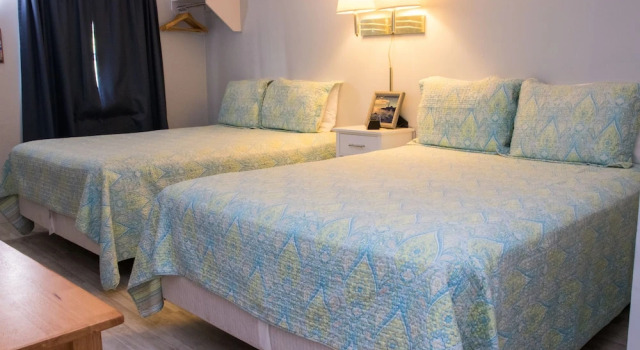 Четырёхместный номер Premium Seacoast Motel