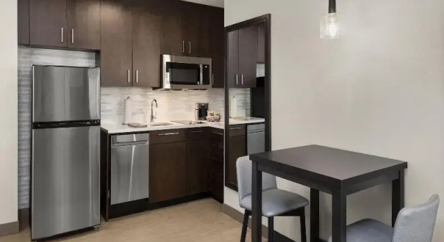 Люкс Residence Inn by Marriott East Peoria