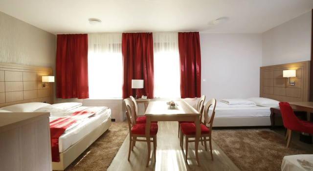 Hotel Raca, Buchen Sie Hotel Sesvete Zagreb