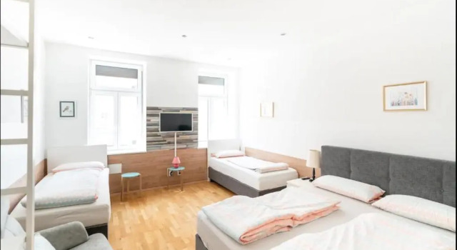 Comfortable Apartments Vienna 1100 with contactless Check-in, Prenota Appartamento 10. Favoriten Vienna, vicino a Stazione Ferroviaria di Matzleinsdorfer Platz