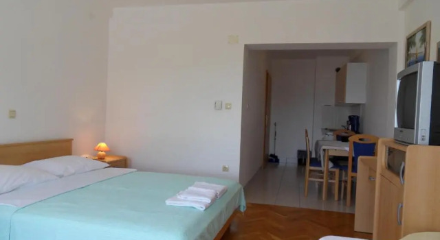 Студия с балконом и с видом на море Apartments Petricevic