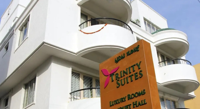 Trinity Suites, Buchen Sie Hotel Günstige Hotels in Karnataka