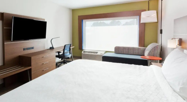 Номер Standard Holiday Inn Express & Suites - Fayetteville by IHG