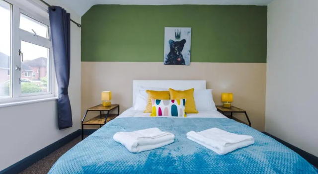 ✪ 15-30%OFF FOR WEEKLY&MONTHLY STAYS ✪5 Bed House✓, Varaa Hotelli Birmingham West Midlands