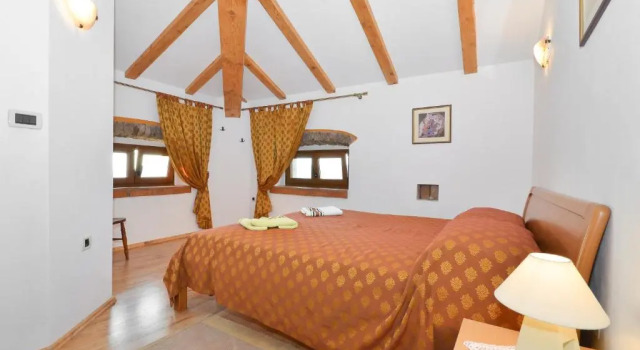 Апартаменты Bella Vista Apartments