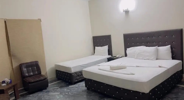 HOTEL ROSE INN, Prenota Hotel Johar Town Lahore