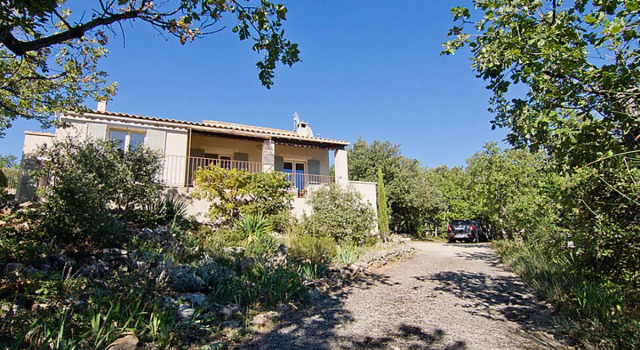 Les Cairnes, Reserva ahora Hotel Viens Provenza-Alpes-Costa Azul