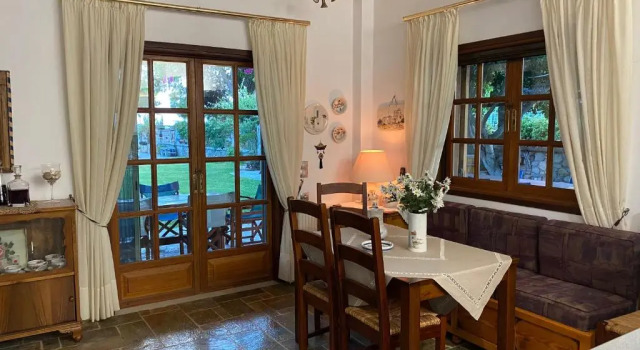 Kineta luxury House, Забронировать Отель Отели Кинета с бассейном, Бассейн