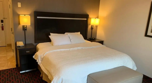 Номер Standard Hampton Inn by Hilton Fort Saskatchewan