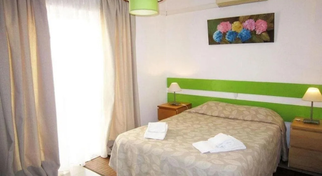 E-Nove Lounge Hostel Caffe
