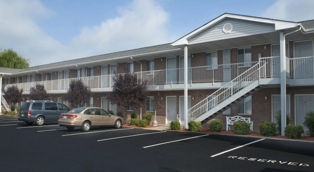 Affordable Corporate Suites Christiansburg, Rezerwuj Hotel Christiansburg Wirginia