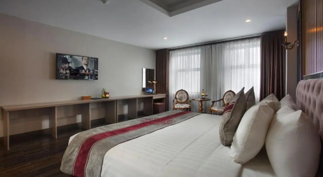 Люкс Oasis Hotel
