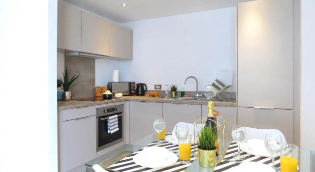 Апартаменты Tudors eSuites Corporate Apartments Birmingham