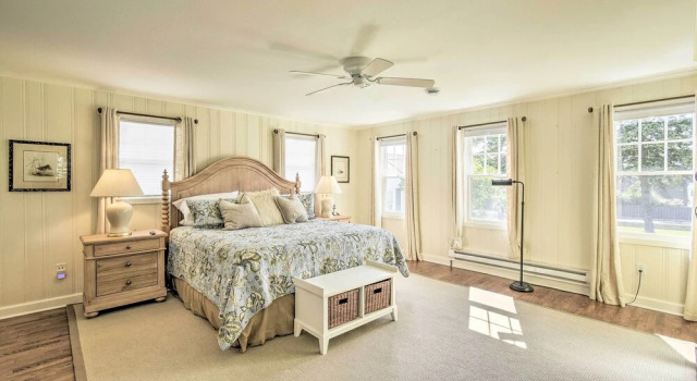 Ephraim Home w/ Yard - Walk to Lake Michigan!, Забронировать Отель Эфрейм Door County