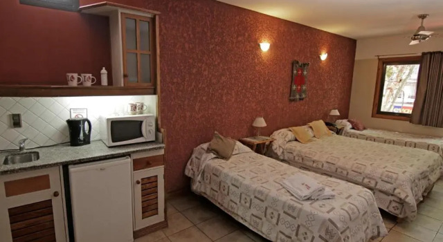 Четырёхместный номер Standard Hotel Xumec Mendoza Centro