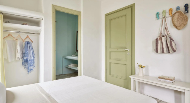Spacious 6 Bdrm Stone Villa With Pool, Rezervovat Vila Hotely v Serifos s bazénem, Bazén