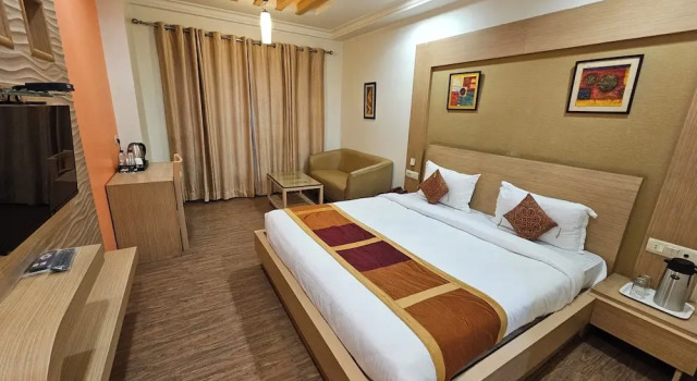 Номер Luxury Hotel Crown Palace