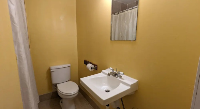 Двухместный номер Economy Canadian Inn