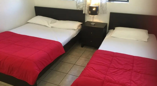 Двухместный номер Standard Arrival Accommodation Centre