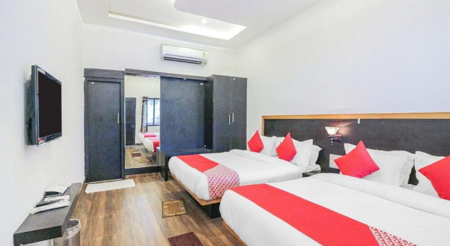 OYO 15840 Hotel Nandini