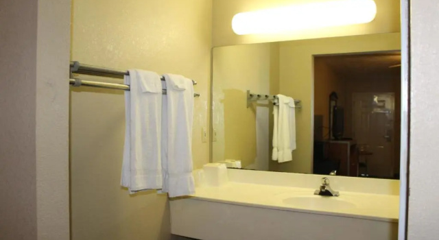 Четырёхместный номер Standard Apple Annies Inn