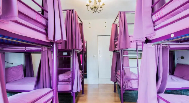 Кровать в общем номере Safestay York Micklegate