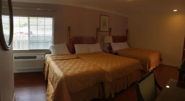 Семейный номер Standard Wagon Wheel Motel
