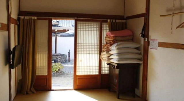 Gyeongju Guesthouse Huewon, Забронировать Отель Отели провинции Кёнсан-Пукто с парковкой, Парковка