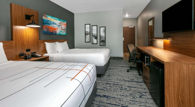 Четырёхместный номер Standard La Quinta Inn & Suites by Wyndham Jacksonville TX
