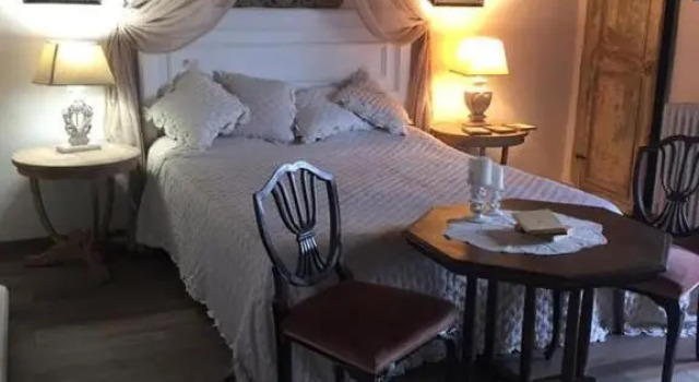 Апартаменты Deluxe LA FINESTRA SUL BORGO Dimora Storica