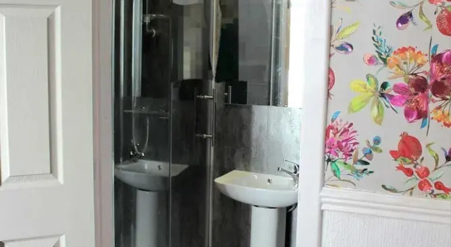 Номер Deluxe Belroy Hotel