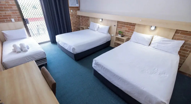 Семейный номер Standard Windsor River View Inn