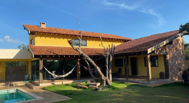 Casa Quintal, Забронировать Отель Отели Бонито с парковкой, рядом с Sun Balneary, Парковка
