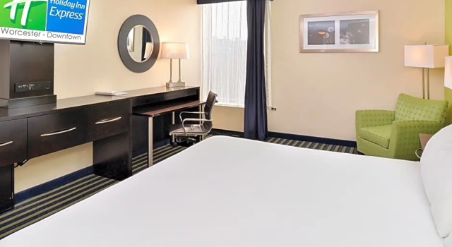 Двухместный номер Standard Holiday Inn Express Worcester