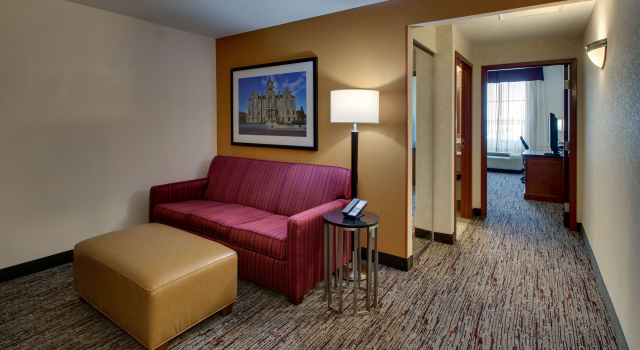 Номер Deluxe Drury Inn & Suites Findlay